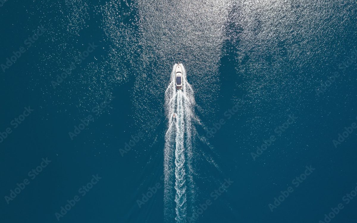 Atoll-Hopping by Private Catamaran